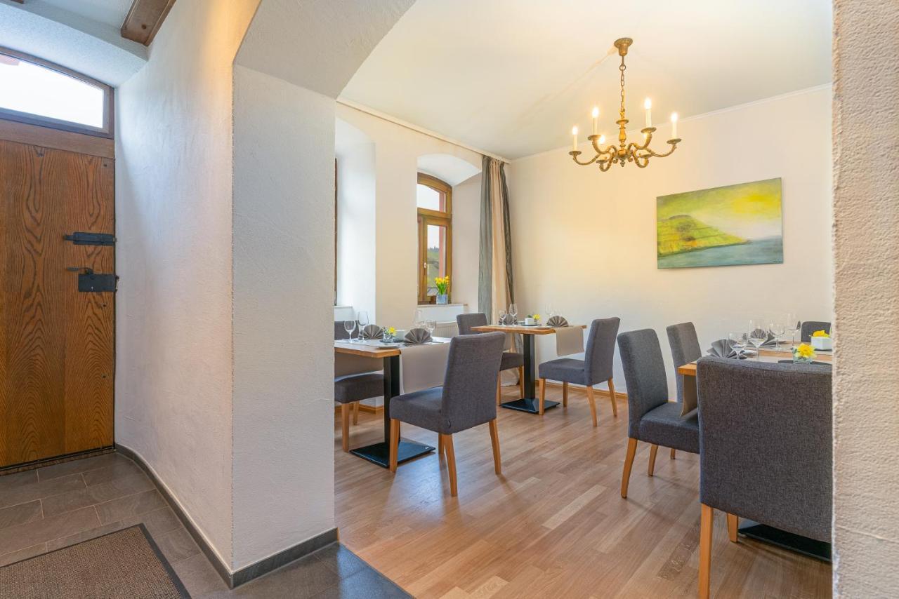 Hotel- Weingut- Moselloreley Piesport Exterior foto